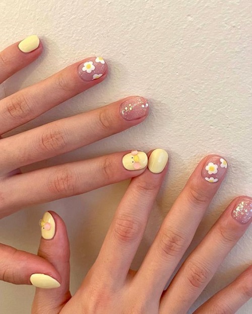Duck Nails Trend Unveiled