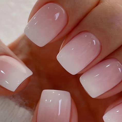 French Manicure DIY