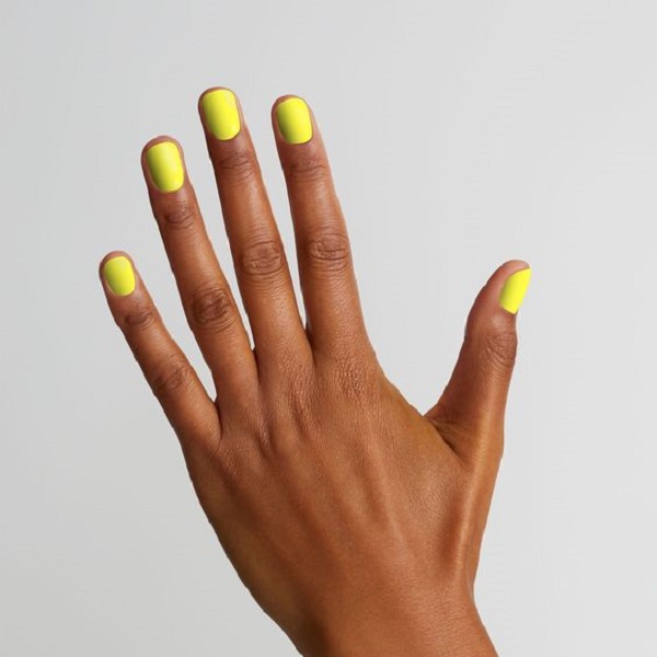 Effortlessly remove gel polish at home 