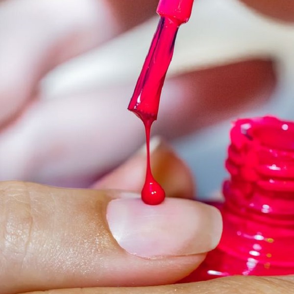 Learn how to eliminate nail polish bubbles