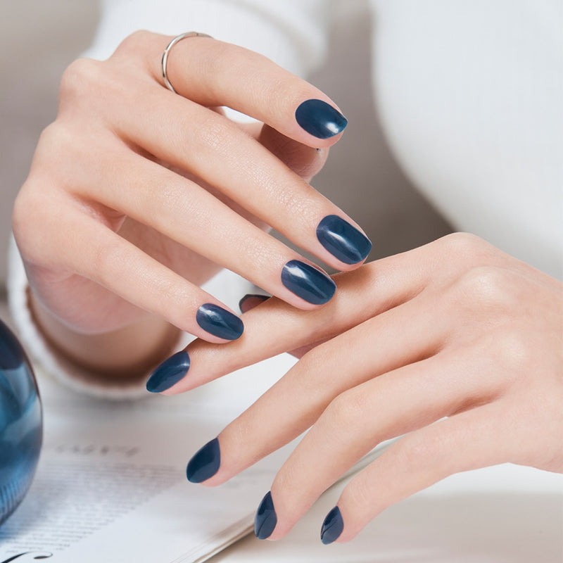 how to use gel nail polish