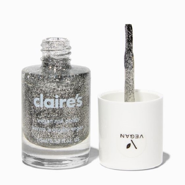 Find out if glitter nail polish is still in style 