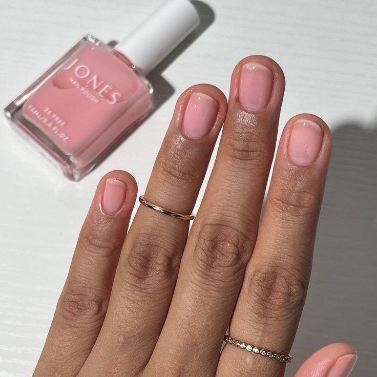 Discover the most attractive nail polish