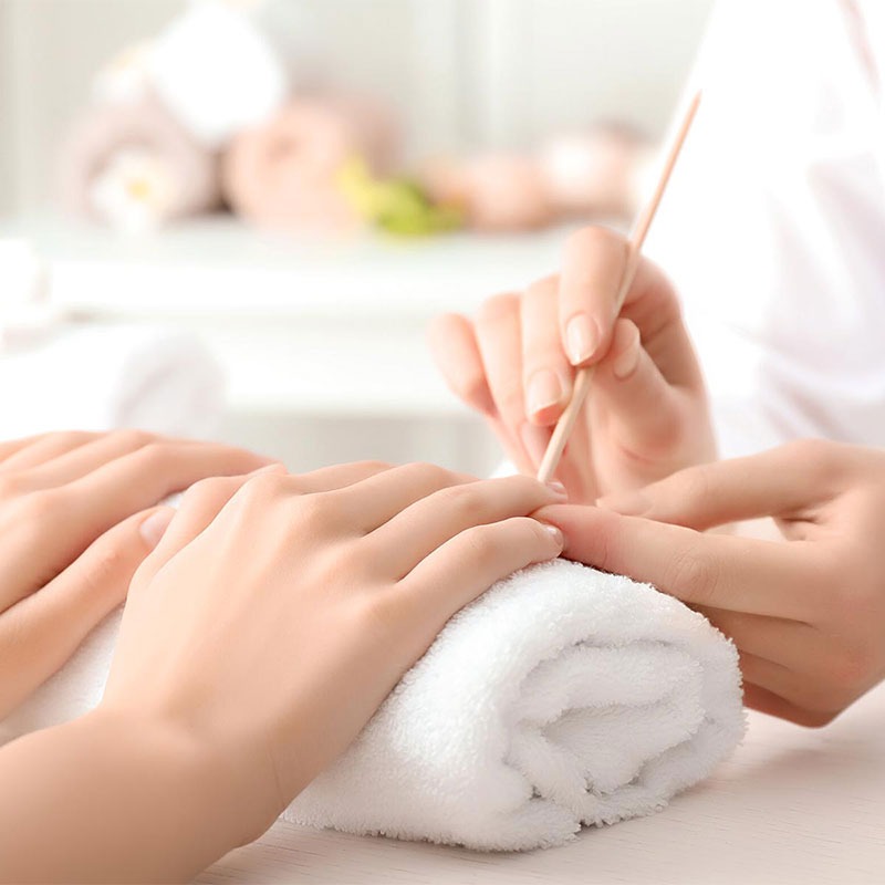 how much does a manicure and pedicure cost