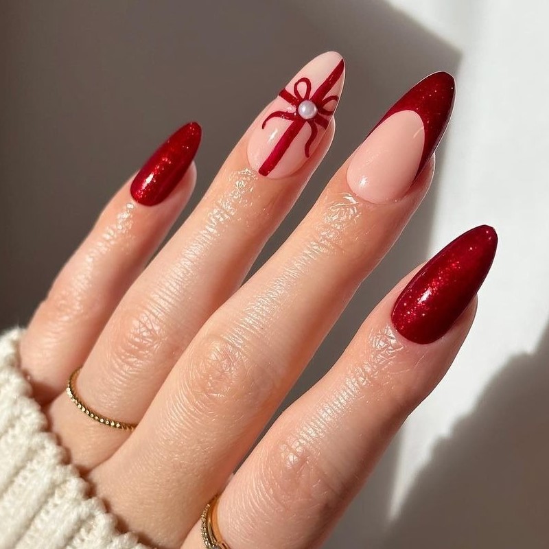 red nail designs