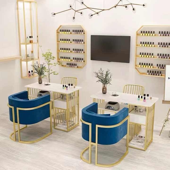 nail bar