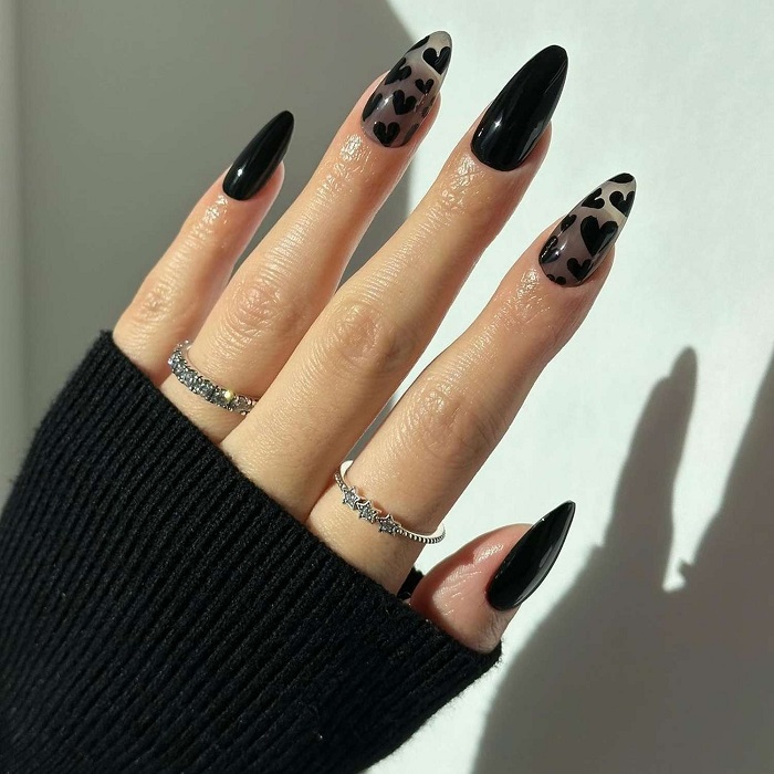 black nail designs