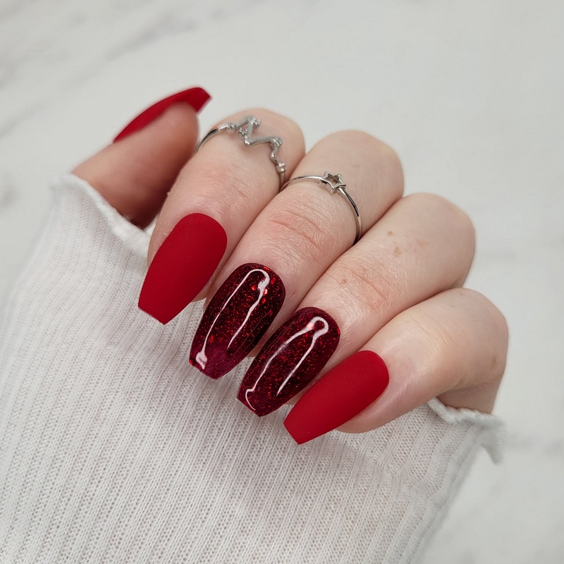 red nail theory